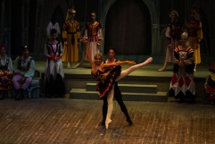 El lago de los cisnes interpretado por el Ballet de Camagüey, con coreografía de Rafael Saladrigas